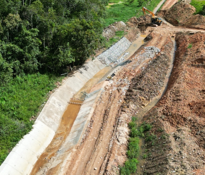 Foto: Canal do Bom Sucesso está em execução para melhorias na localidade. 